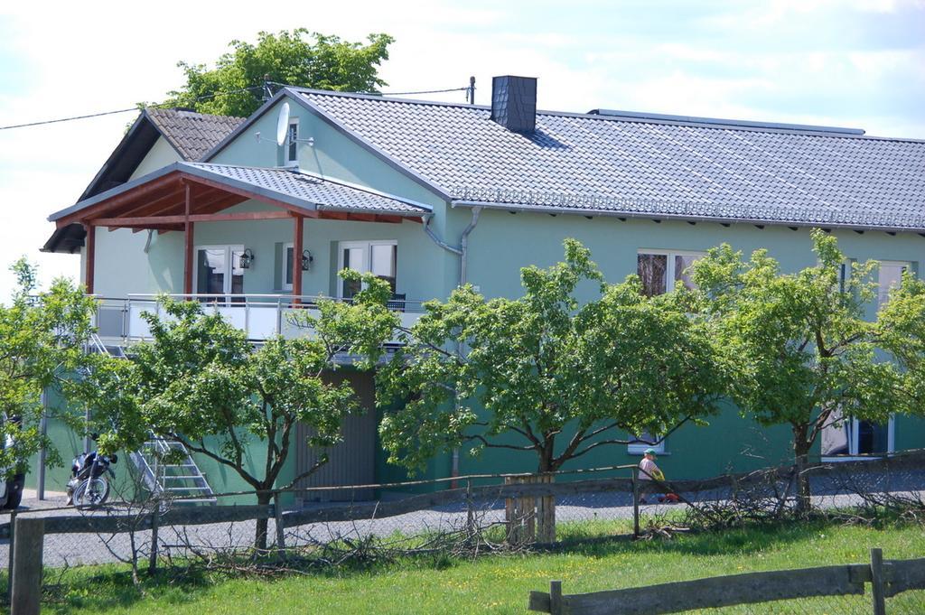 Ferienwohnungen Landgasthaus Janshen Ellscheid Pokoj fotografie